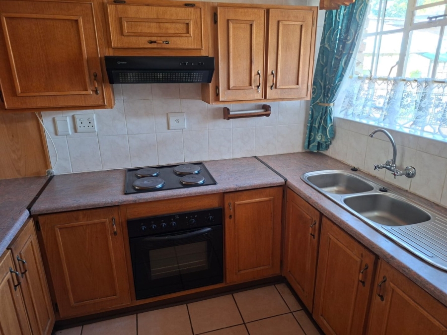 To Let 3 Bedroom Property for Rent in La Hoff North West